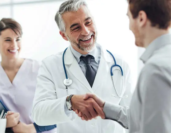 Asistente a pacientes del interior